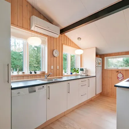 Alisia - 400m From The Sea By Interhome Feriehus *